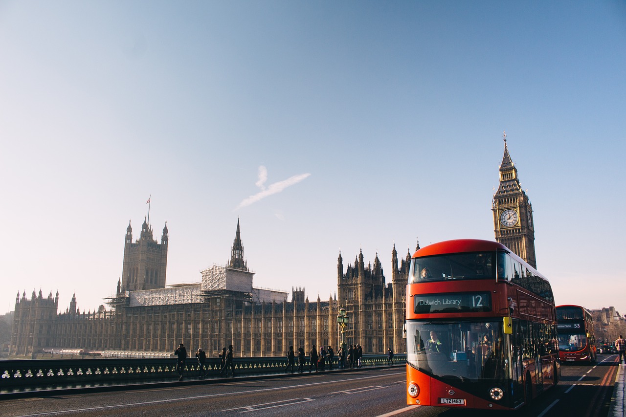 英国一季度经济创一年最快增速 但放缓预期犹存